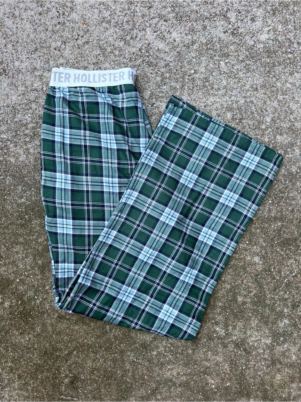 NWT Hollister 24/7 Baggy Flannel Pajama Pants Green Plaid Logo Waistband Size M - Picture 4 of 4